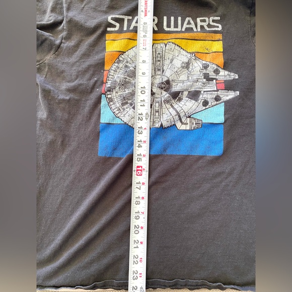 Star Wars Millennium Falcon T-Shirt - Picture 3 of 6